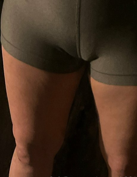 queen b864 pornographic actress picture