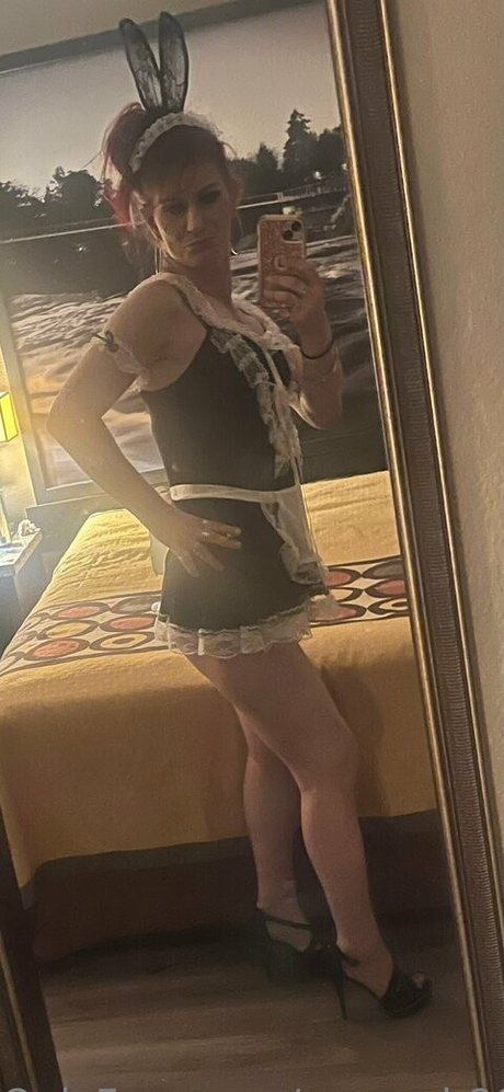 queen b864 star pornographic picture