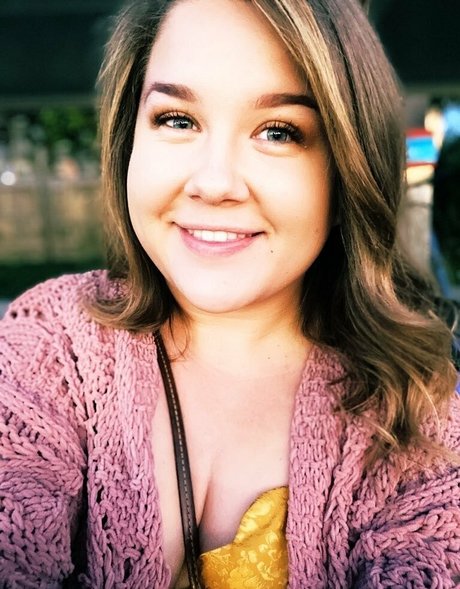 darlingxxxjones star pornographic galleries