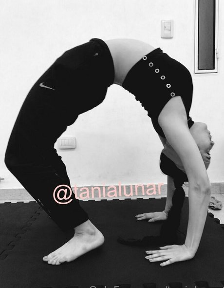 tanialunar xxx model pic