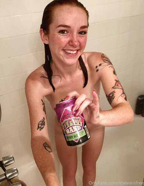 lilyevansfree xxx pornstar picture