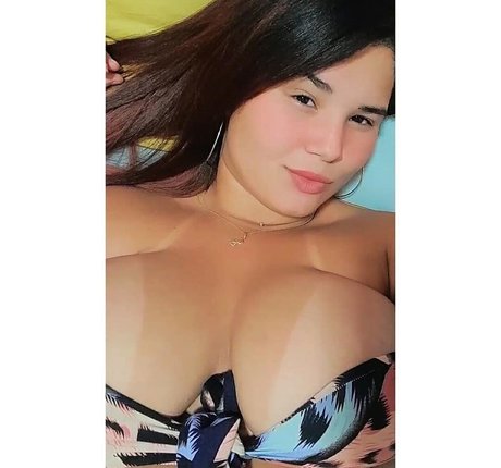 Daniele Lima sexy pornstar image