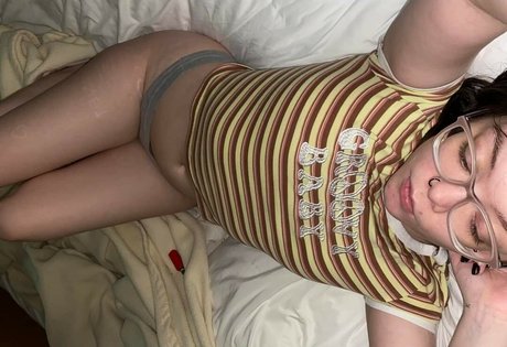 Lilac Lullaby model sexy galleries