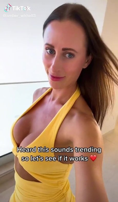 Amberwhite83 Profile pic