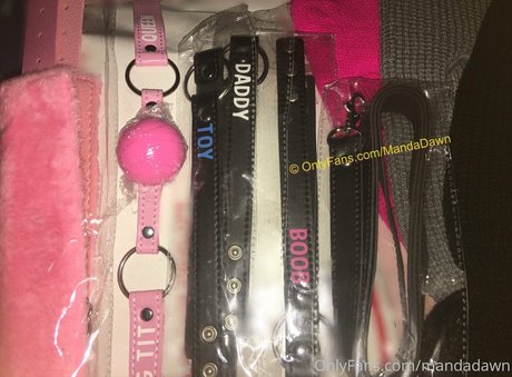 mandadawn naked actress image