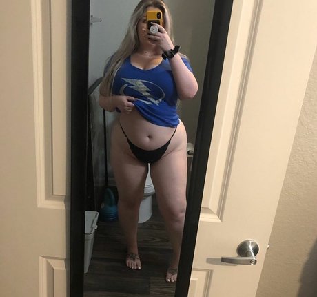 Bailey Bee free actress img