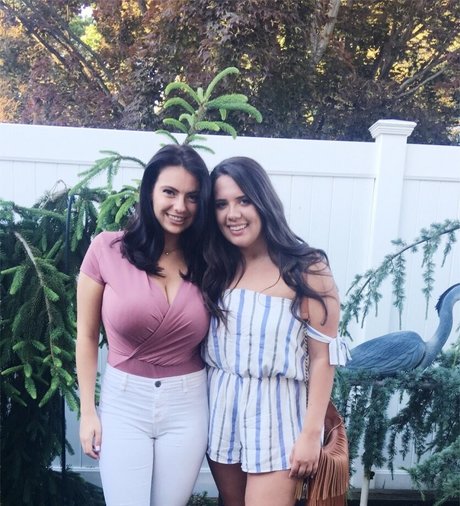 Rachel Winchester pretty model image