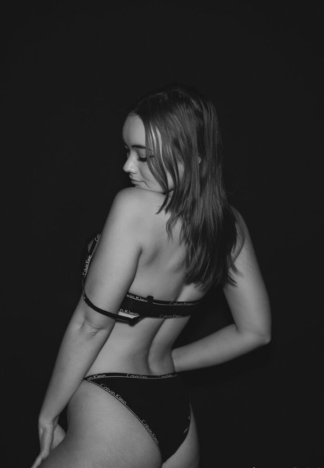 sweetluna044 actress pictures