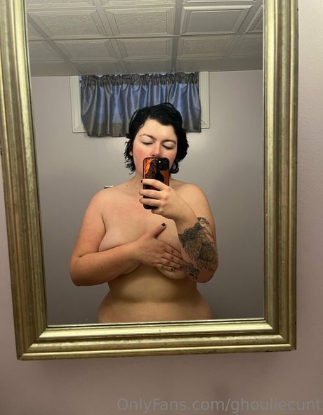 ghouliecunt star adult photo