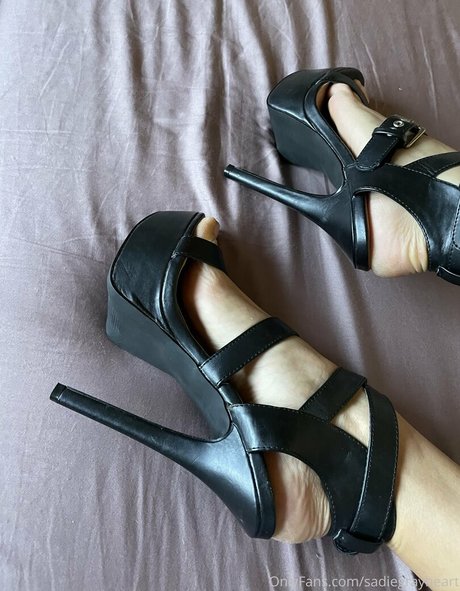 Sadiegrayheart sexy model images