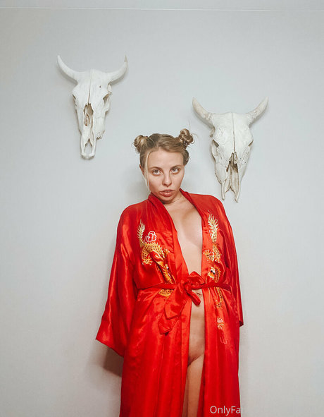 leeloo luv nice actress pictures