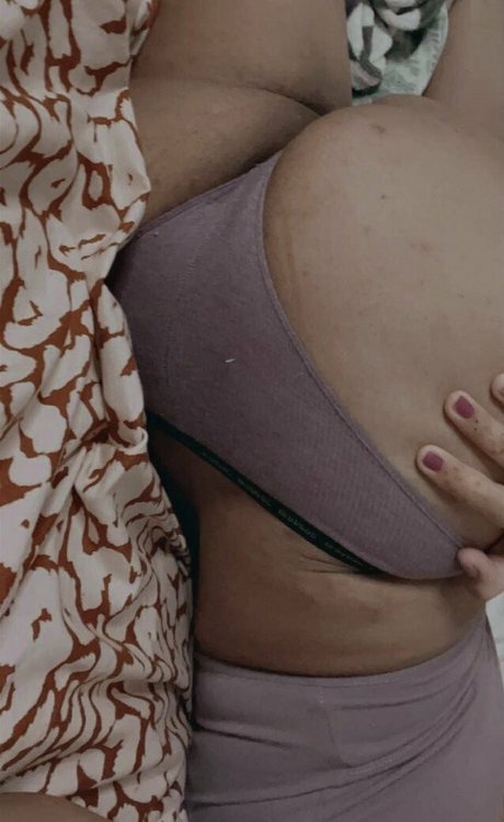 mystiquemari naked pornstar img