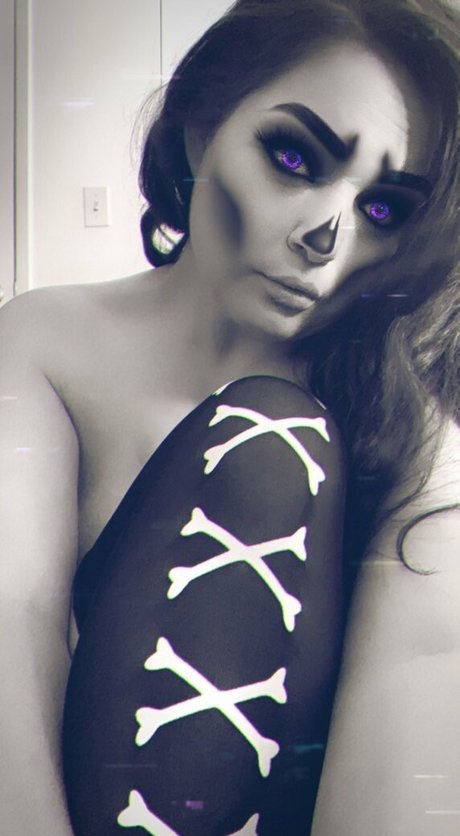 eille 1 model pornographic pictures