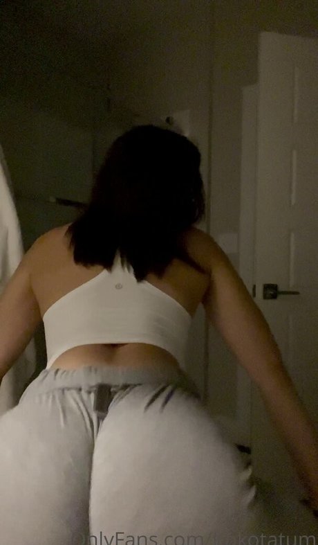 Kori Robinson star adult photo