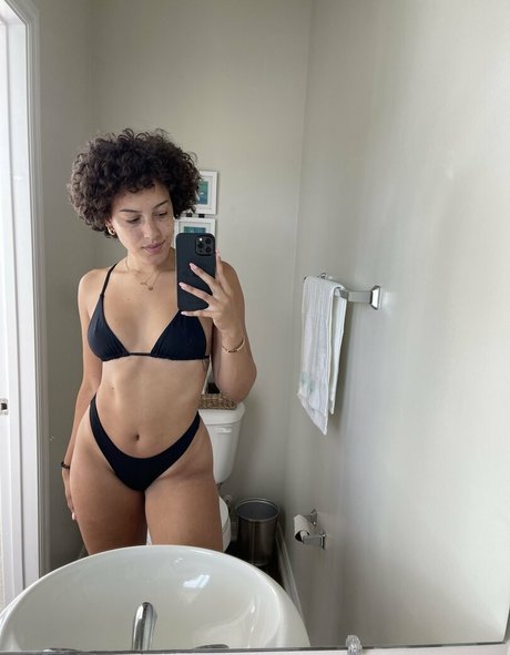 Kori Robinson free actress img