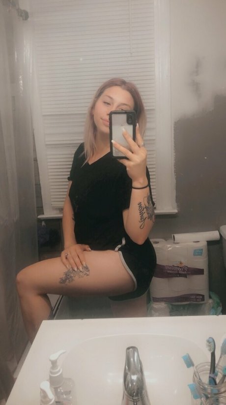 kayy lovee pretty pornstar pictures