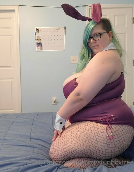 autumnsfunboxfree exclusive actress picture