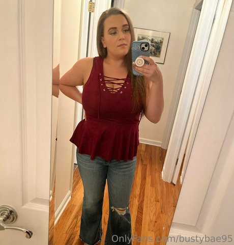 Bustybae95 model nice pictures