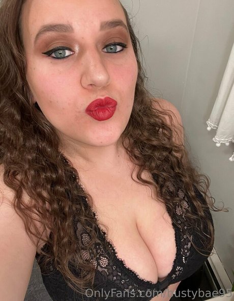 Bustybae95 xxx actress pictures