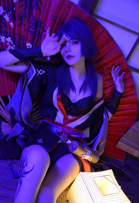 Flutterow hd actress pics