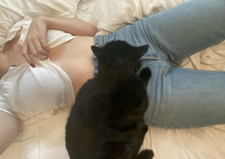 rosalindcorrupts adult model pics