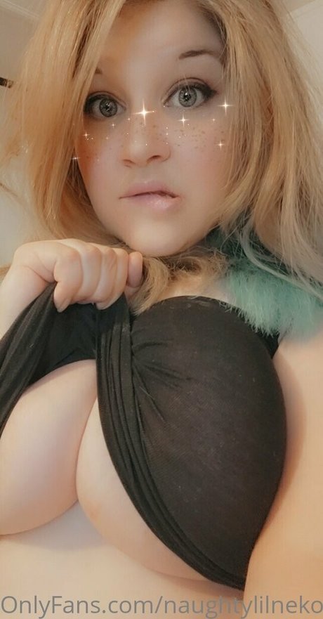 naughtylilnekofree star adult photo