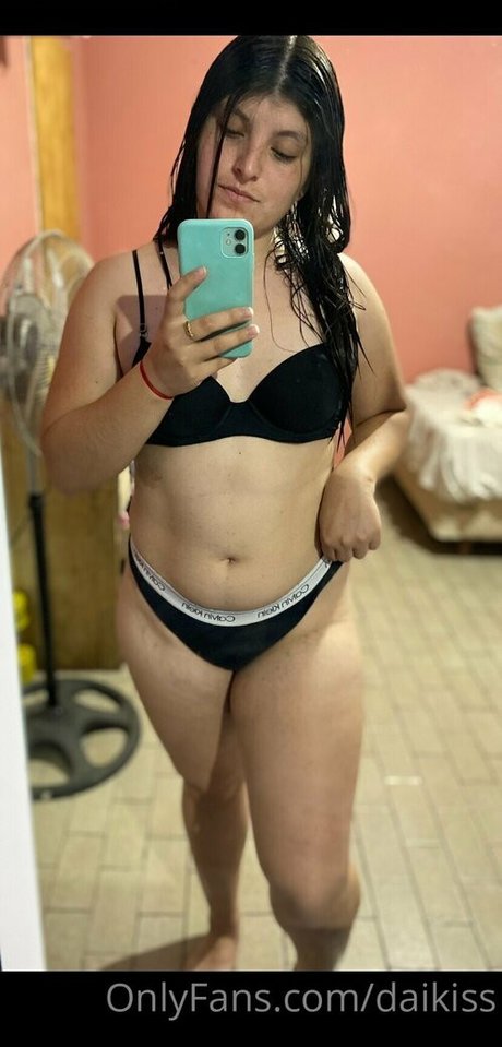 yourgirl naughty sexy model photo