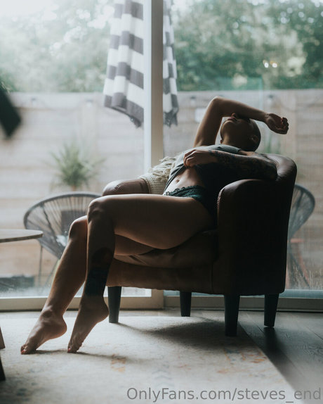 steves end nude actress picture