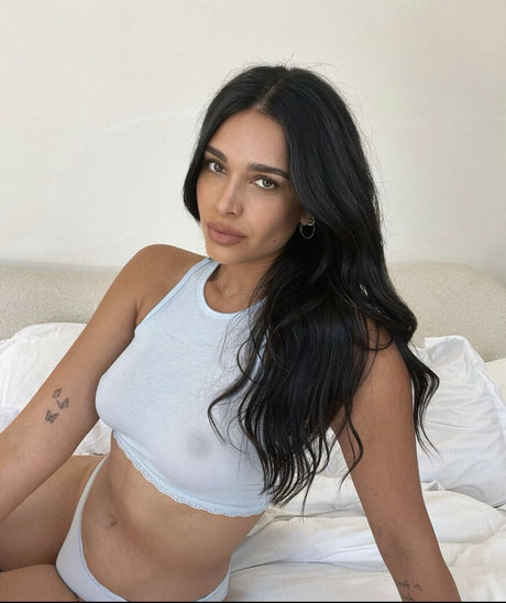 aprillovegeary model top archive