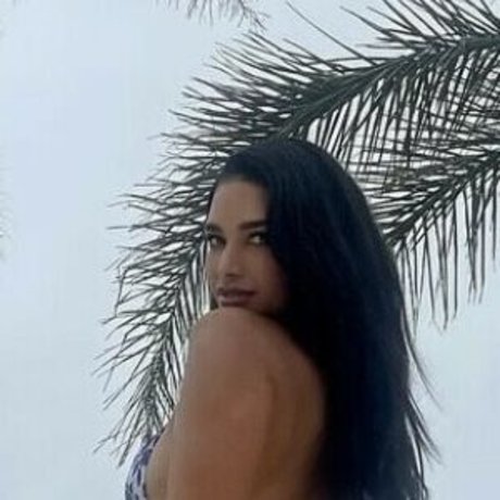 aprillovegeary hot model pic