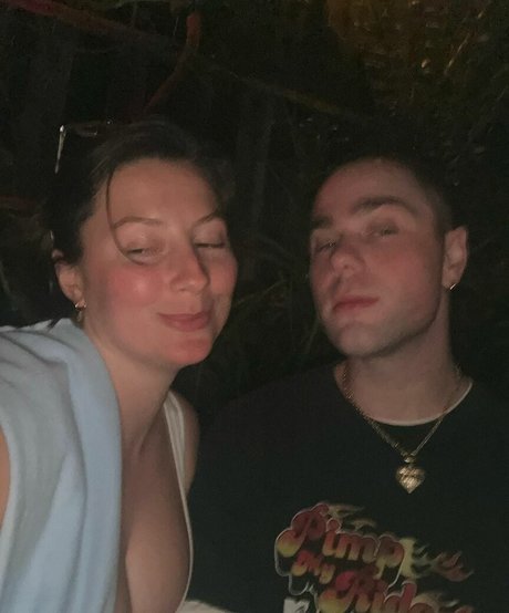 SliceOfSalami erotic star image