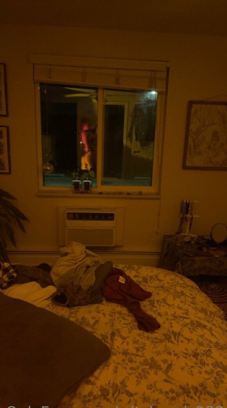 lunaforyou2 nudes model gallery