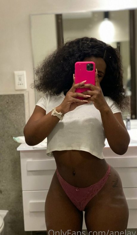 Anelay adult model pictures