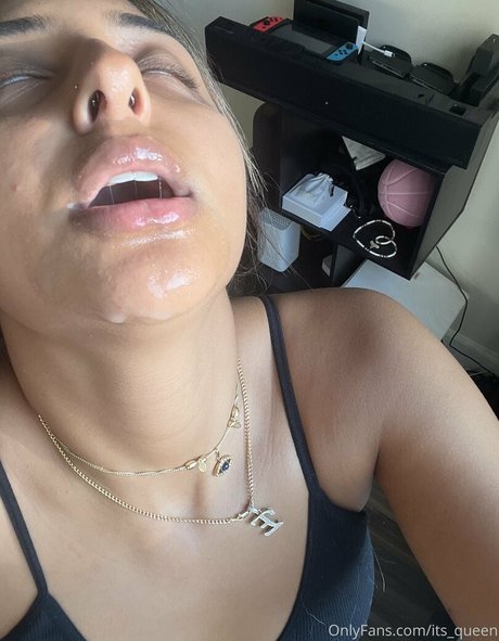 its queen star sex galleries