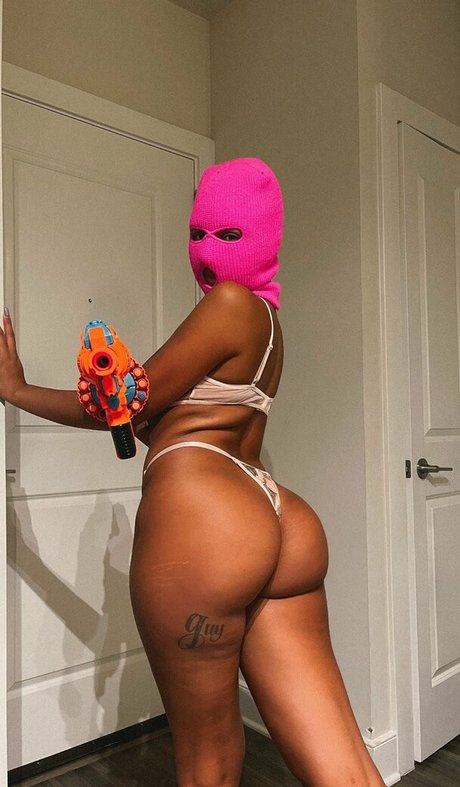 its queen free actress pic