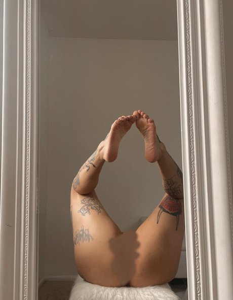 meganinked star nude picture