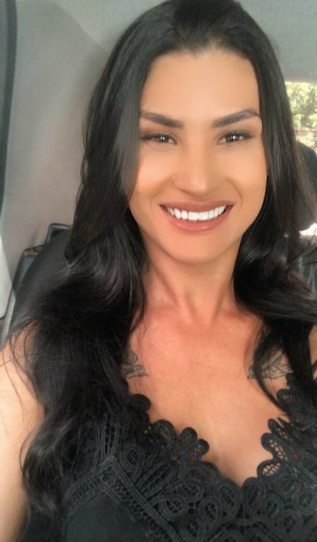 Alinne Garcia nice model img