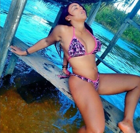 Leyla Britto hot pornstar img