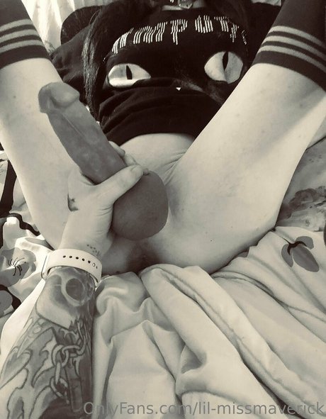 lil missmaverick nude model pictures