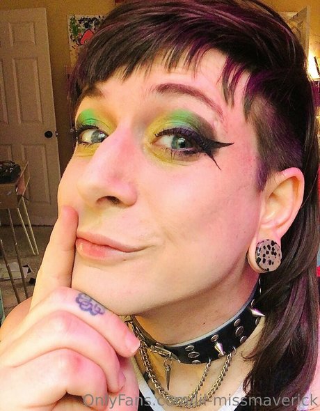 lil missmaverick model high quality pics