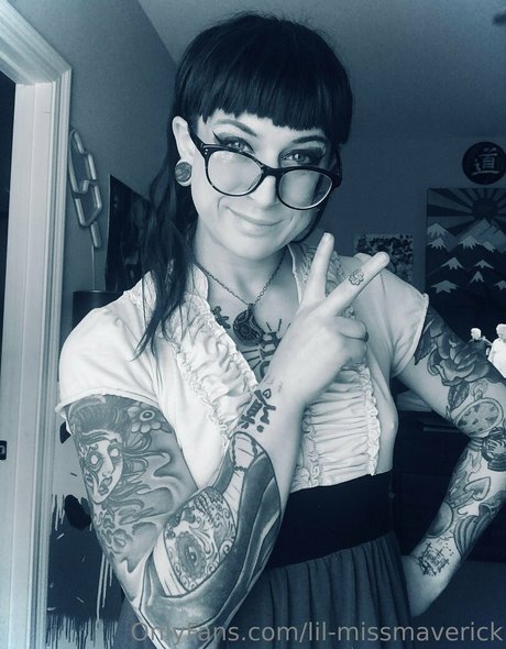 lil missmaverick art star picture