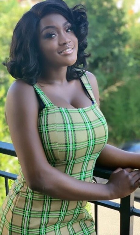 Barbiana sexy star pictures