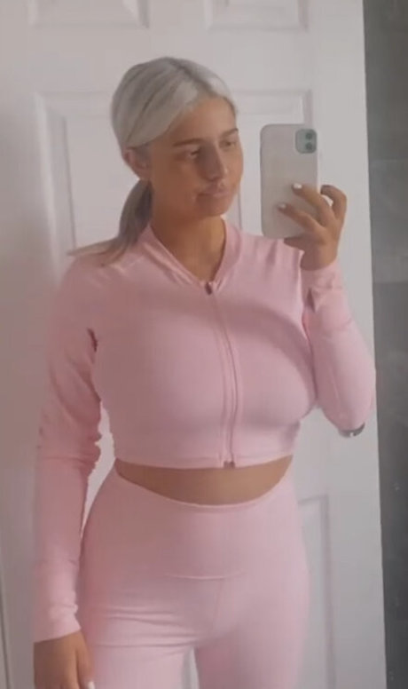 Elizabeth Taylor pornstar erotic images