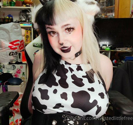 twistedlittlefree nude pornstar images