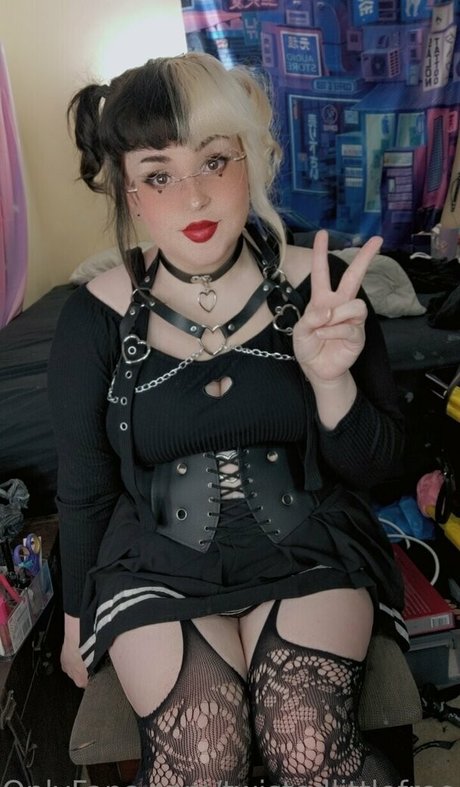 twistedlittlefree pornographic star images