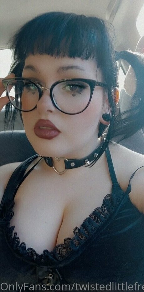twistedlittlefree sexy star images
