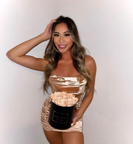 Elizaachar art star archive