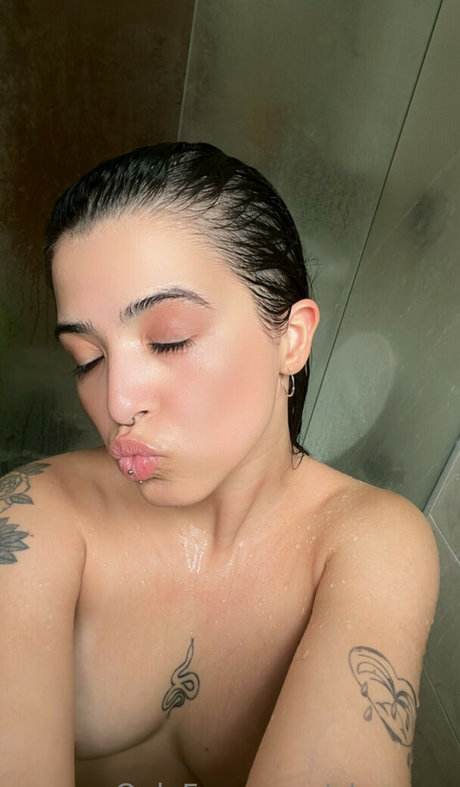 glrmmro model sex images