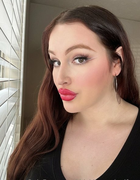 thickbunnylexifree high quality pornstar picture