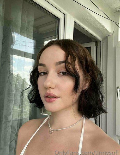 tinnysofi star porn image